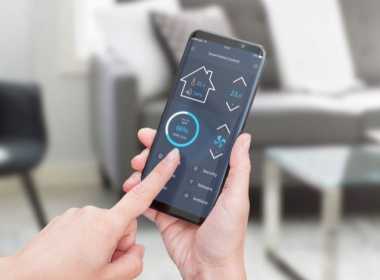 Aplicație de smart home pe telefon