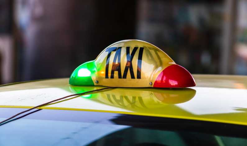 taxi-dreamstime