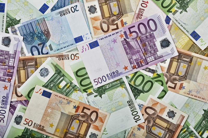 Câștigați bani tranzacționând diferite monede digitale - vinere.ro