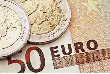 euro-moneda-bancnota-dreamstime