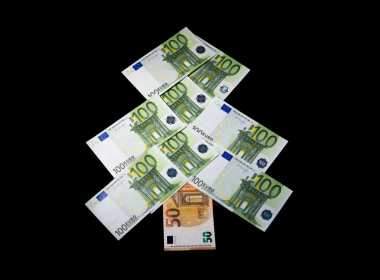 euro-bancnote-brad-dreamstime
