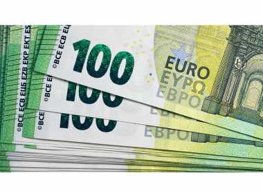 bani-bancnote-euro-dreamstime