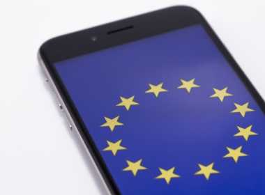 Steagul Uniunii Europene pe iPhone