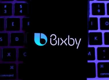 Logoul asistentului vocal Bixby pe telefon