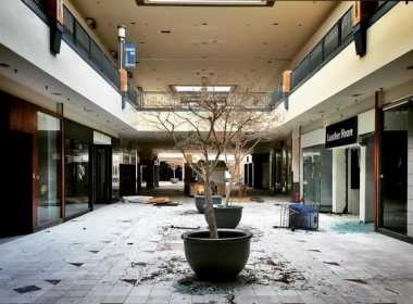 FOTO Imaginea falimentului. Cum arata un mall dupa ce a fost abandonat