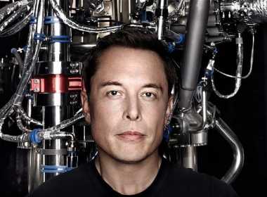 Elon Musk lanseaza un nou startup: o companie care vrea sa transforme creierul uman intr-un computer