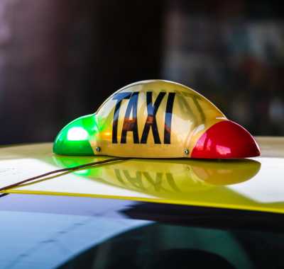 taxi-dreamstime