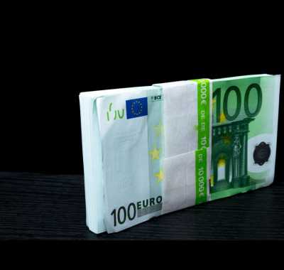 euro-bancnote-dreamstime