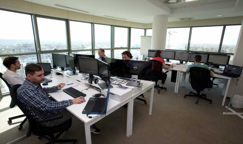 Companie romaneasca vrea sa angajeze 100 de specialisti IT la Craiova
